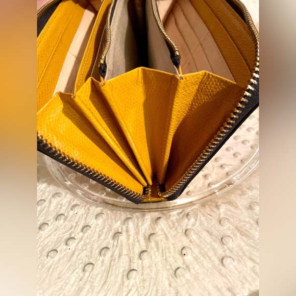 EPOI Shiki Round Zipper Long Wallet - Picture 7 of 9